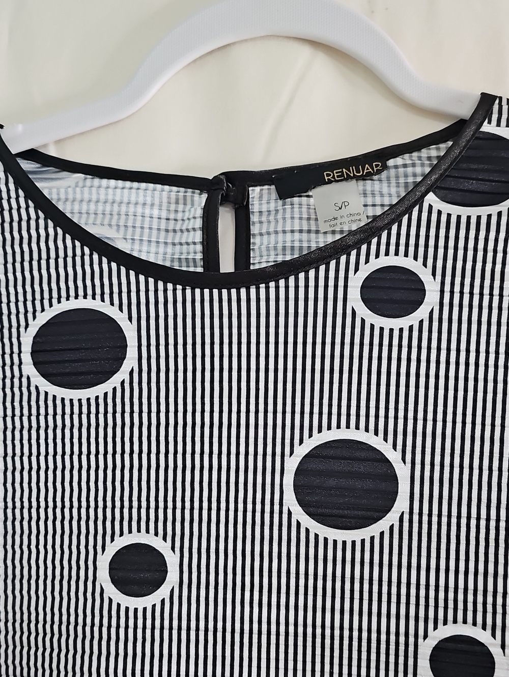 Renuar Black & White Polka Dot Ruffle Sleeve Top - Picture 2 of 7